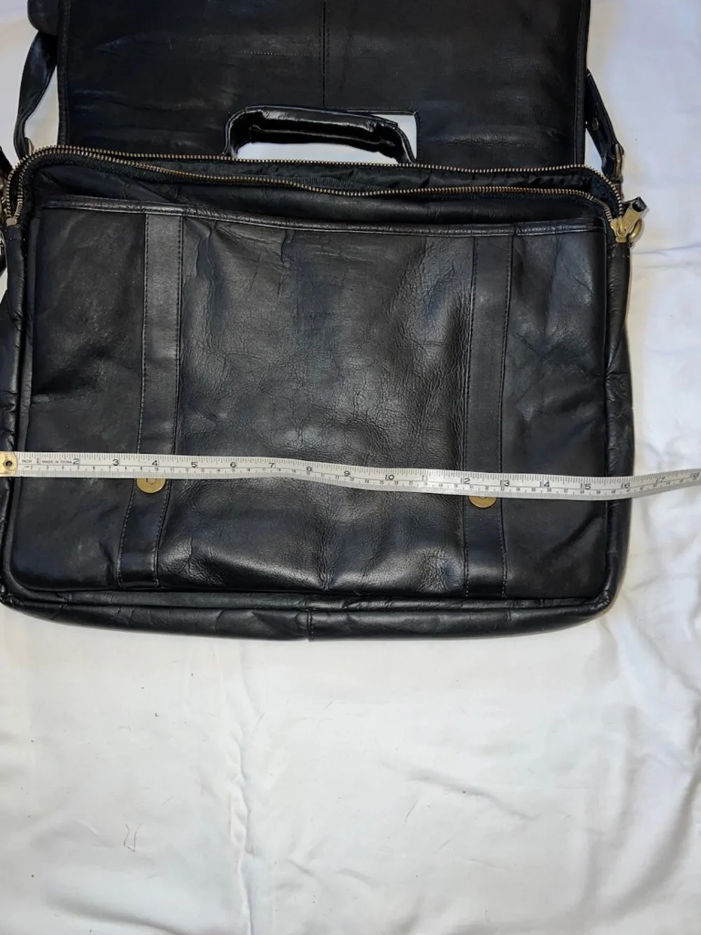 Frye messenger bag / briefcase